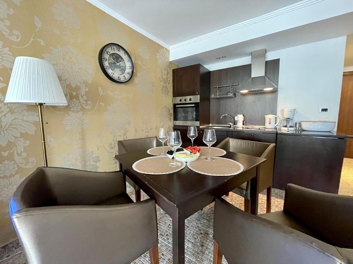 Royal Beach Apartments - 5M To Pool, 100M To Beach Sunny Beach Buitenkant foto