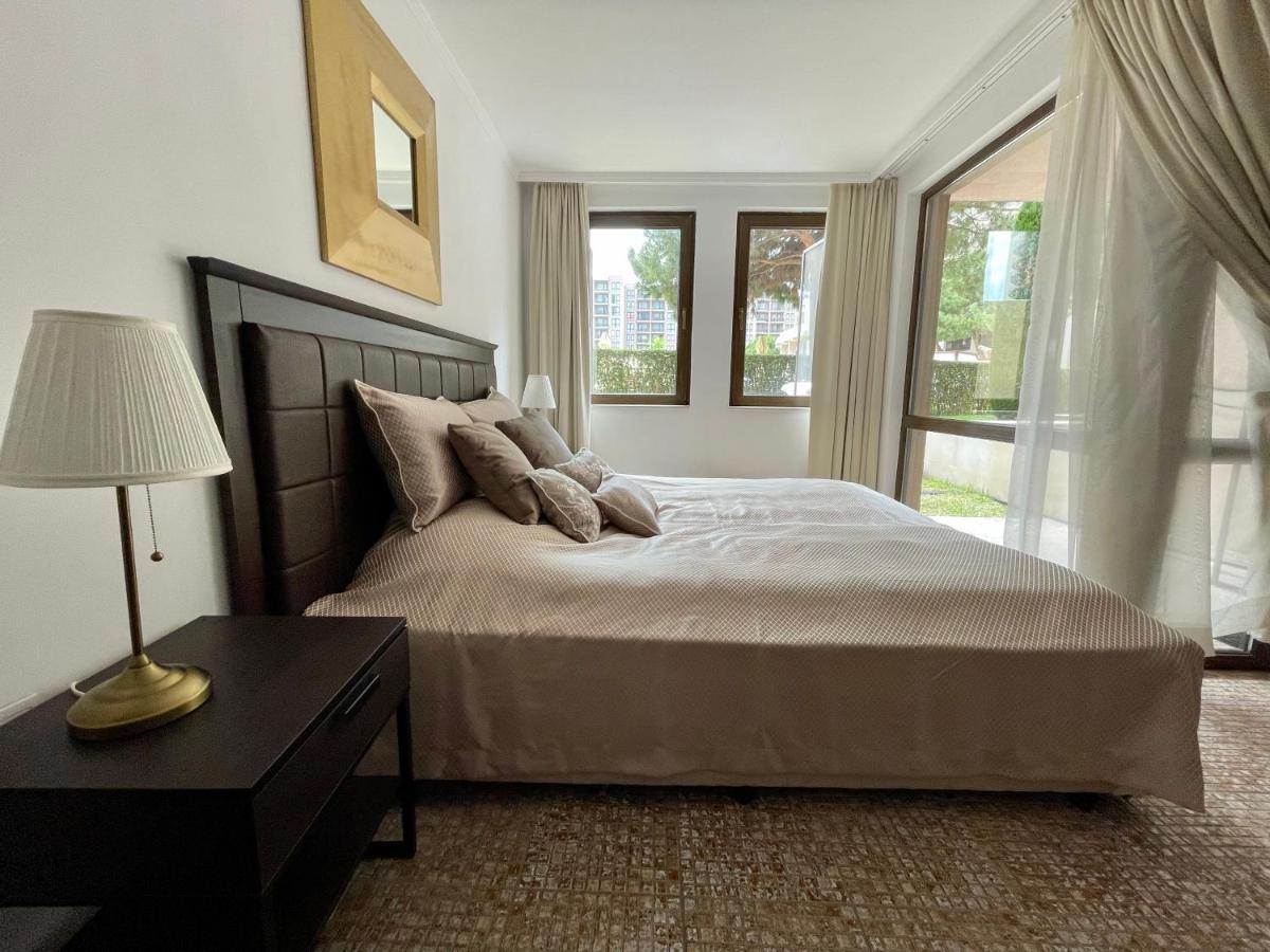 Royal Beach Apartments - 5M To Pool, 100M To Beach Sunny Beach Buitenkant foto